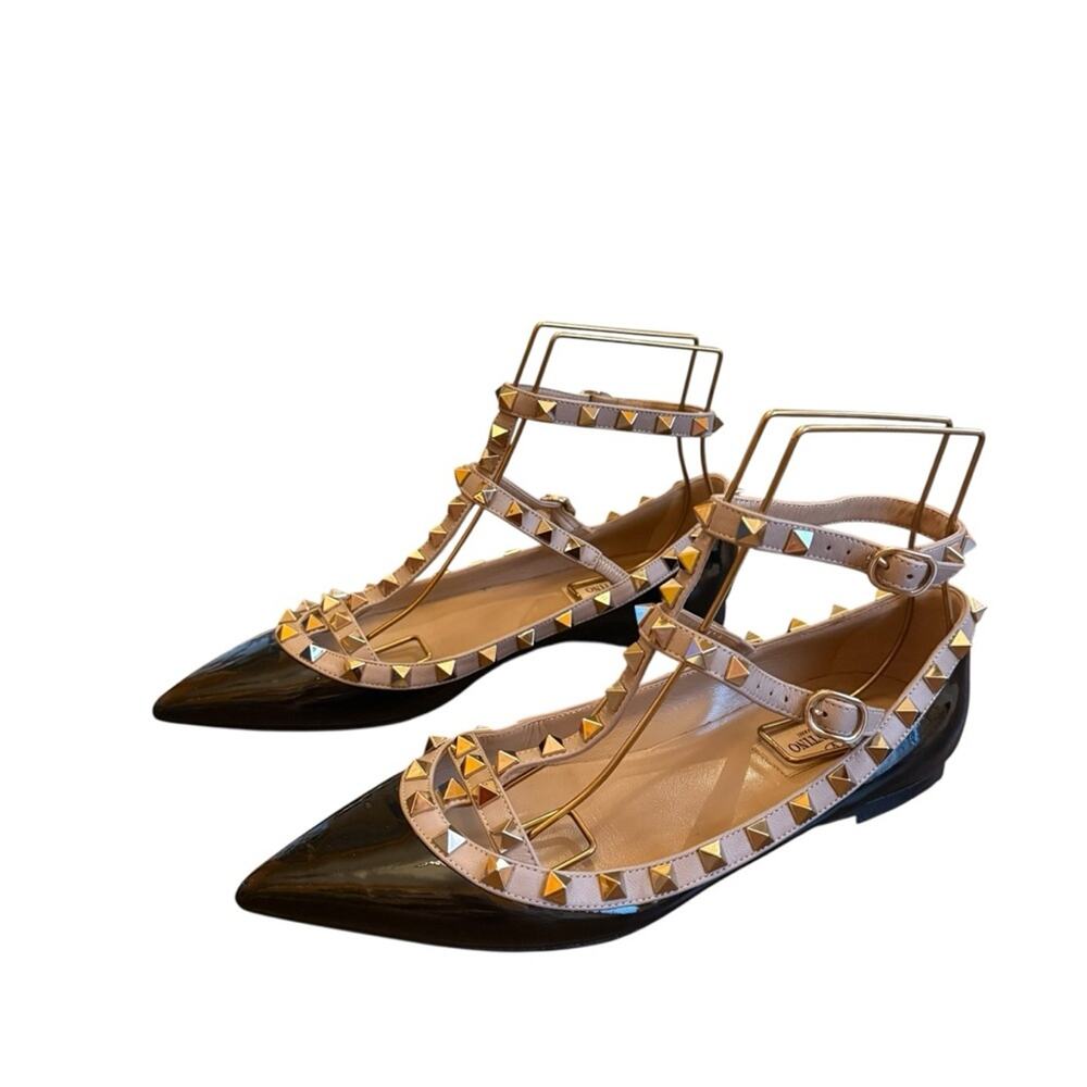 Valentino Garavani Patent Leather Pointed Toe Cage Rockstud Flats EU 37 US 7